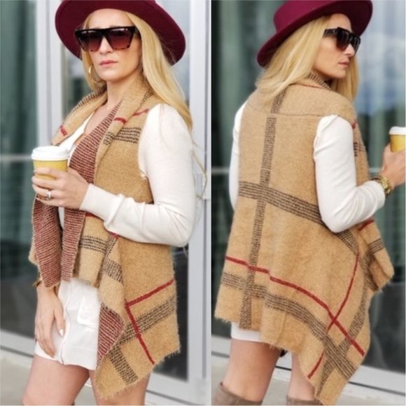 Plaid Fuzzy Vest - Picture 5 of 6